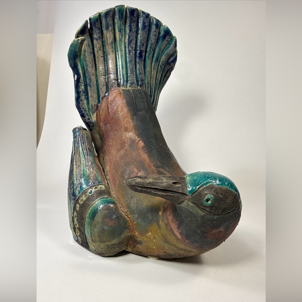Raku Raven indigenous Canadian made Handcrafted Sculpture signed - Picture 16 of 16